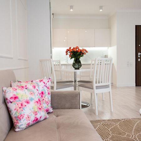 Mennica Residence - Grzybowska 43A วอร์ซอ ภายนอก รูปภาพ