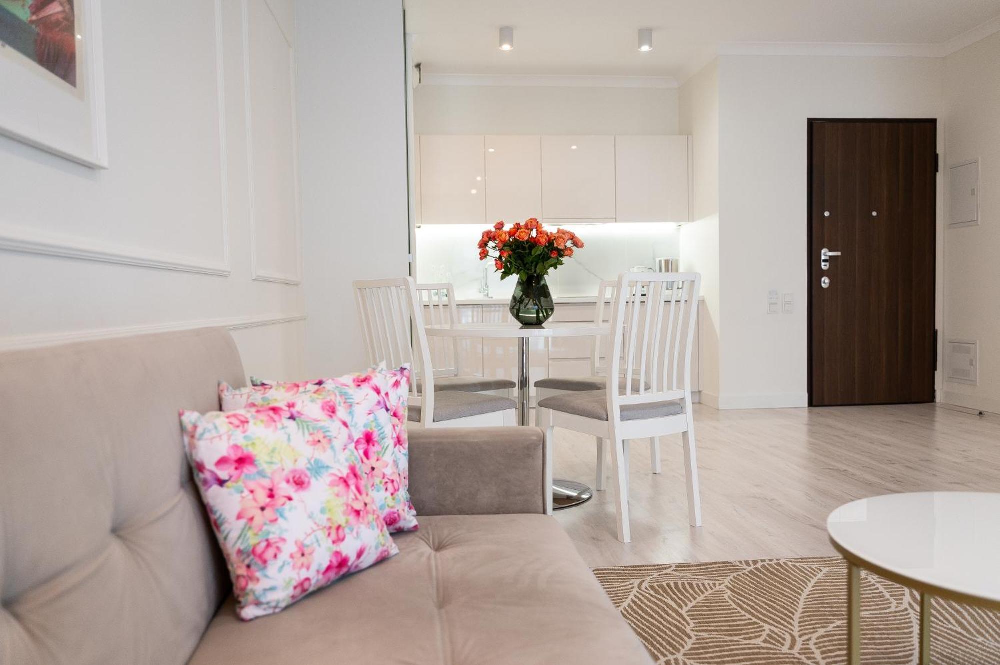 Mennica Residence - Grzybowska 43A วอร์ซอ ภายนอก รูปภาพ